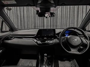 Внедорожник Toyota C-HR 2019 года, 1699000 рублей, Красноярск