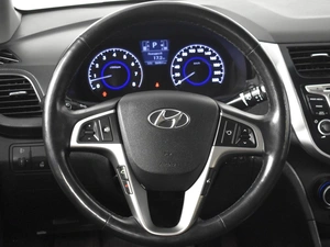 Седан Hyundai Solaris 2016 года, 1298900 рублей, Казань