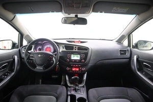 Хэтчбек Kia Ceed 2014 года, 1200000 рублей, Брянск