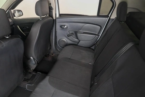 Седан Renault Logan 2015 года, 619000 рублей, Пермь