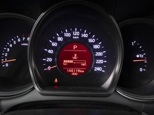 Хетчбэк Kia Ceed 2018 года, 1400000 рублей, Омск