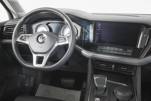 Внедорожник Volkswagen Touareg 2020 года, 4369000 рублей, Кемерово