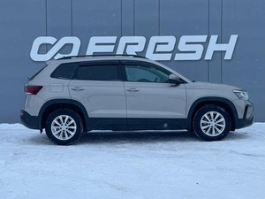 Внедорожник Volkswagen Taos 2021 года, 2599000 рублей, Ижевск