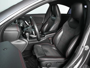 Седан Mercedes-benz CLA-класс 2019 года, 2835000 рублей, Ростов-на-Дону