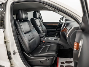 Внедорожник Jeep Grand Cherokee 2011 года, 1830000 рублей, Красноярск