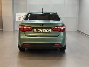 Седан Kia Rio 2012 года, 847000 рублей, Красноярск