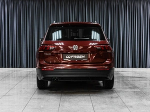 Внедорожник Volkswagen Tiguan 2019 года, 2354000 рублей, Тюмень