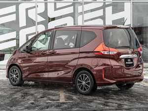 Минивэн Honda Freed 2016 года, 1367070 рублей, Краснодар