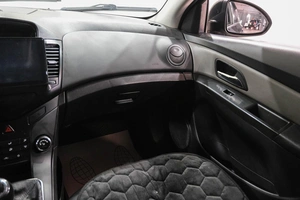 Седан Chevrolet Cruze 2012 года, 499000 рублей, Новокузнецк