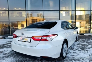 Седан Toyota Camry 2021 года, 3135000 рублей, Красноярск