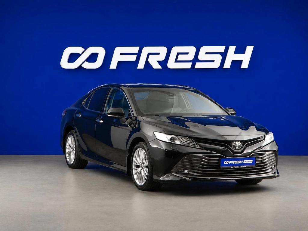 Седан Toyota Camry 2019 года, 2499434 рублей, Москва