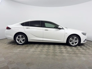 Лифтбек Opel Insignia 2018 года, 1578200 рублей, Казань