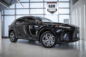 Внедорожник Lexus RX 2023 года, 8899999 рублей, Москва