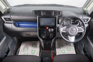 Минивэн Toyota Roomy 2019 года, 1159000 рублей, Томск