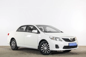 Седан Toyota Corolla 2012 года, 699000 рублей, Тюмень