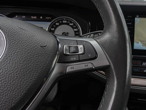 Внедорожник Volkswagen Touareg 2020 года, 4400000 рублей, Краснодар