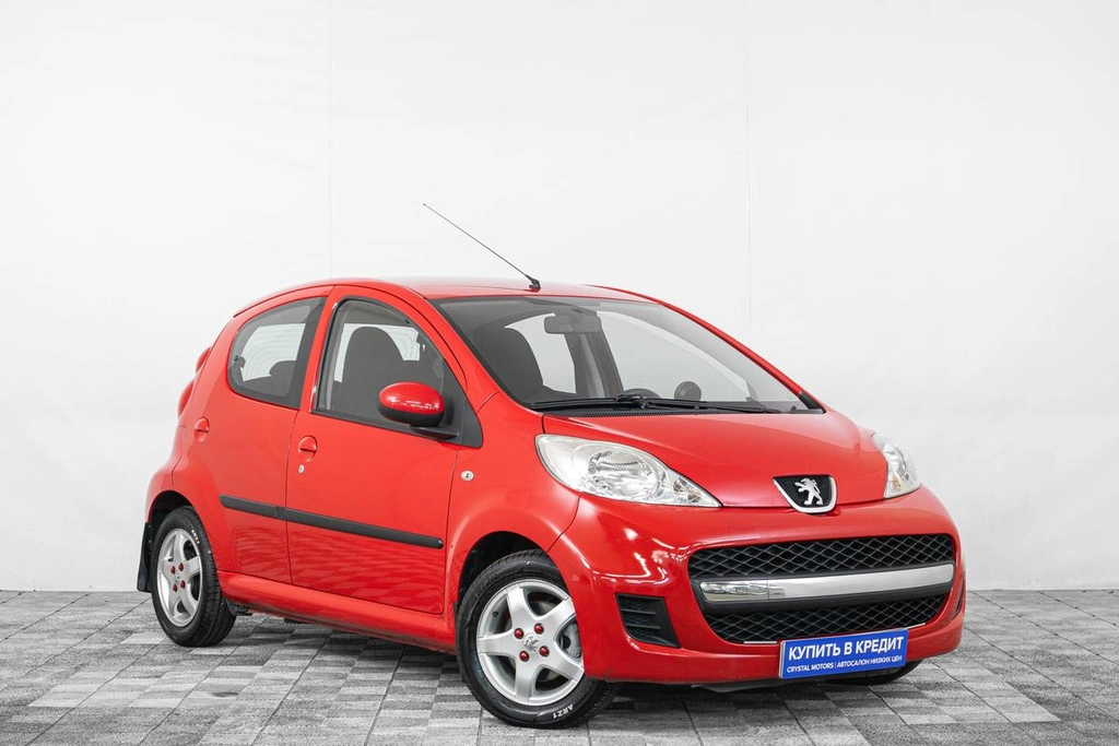 Хетчбэк Peugeot 107 2010 года, 509000 рублей, Кемерово