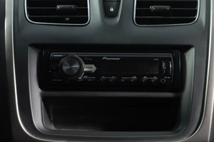 Хетчбэк Renault Sandero 2019 года, 999000 рублей, Новосибирск