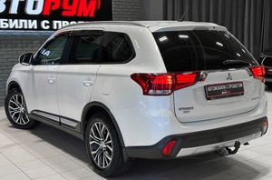 Внедорожник Mitsubishi Outlander 2015 года, 2257000 рублей, Красноярск