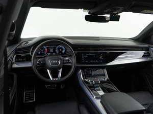 Внедорожник Audi Q8 2020 года, 7898999 рублей, Москва