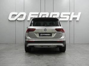 Внедорожник Volkswagen Tiguan 2019 года, 2299000 рублей, Воронеж