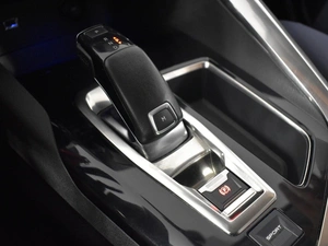 Внедорожник Peugeot 3008 2019 года, 1375200 рублей, Казань