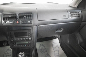 Универсал Volkswagen Golf 2002 года, 349000 рублей, Кемерово