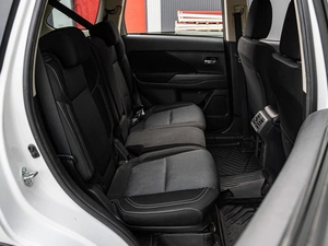 Внедорожник Mitsubishi Outlander 2021 года, 2395000 рублей, Краснодар