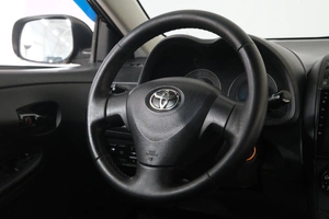 Седан Toyota Corolla 2008 года, 779000 рублей, Омск