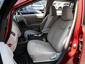 Хетчбэк Nissan Leaf 2011 года, 1000000 рублей, Краснодар