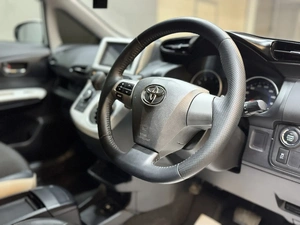 Минивэн Toyota Wish 2014 года, 1817000 рублей, Красноярск