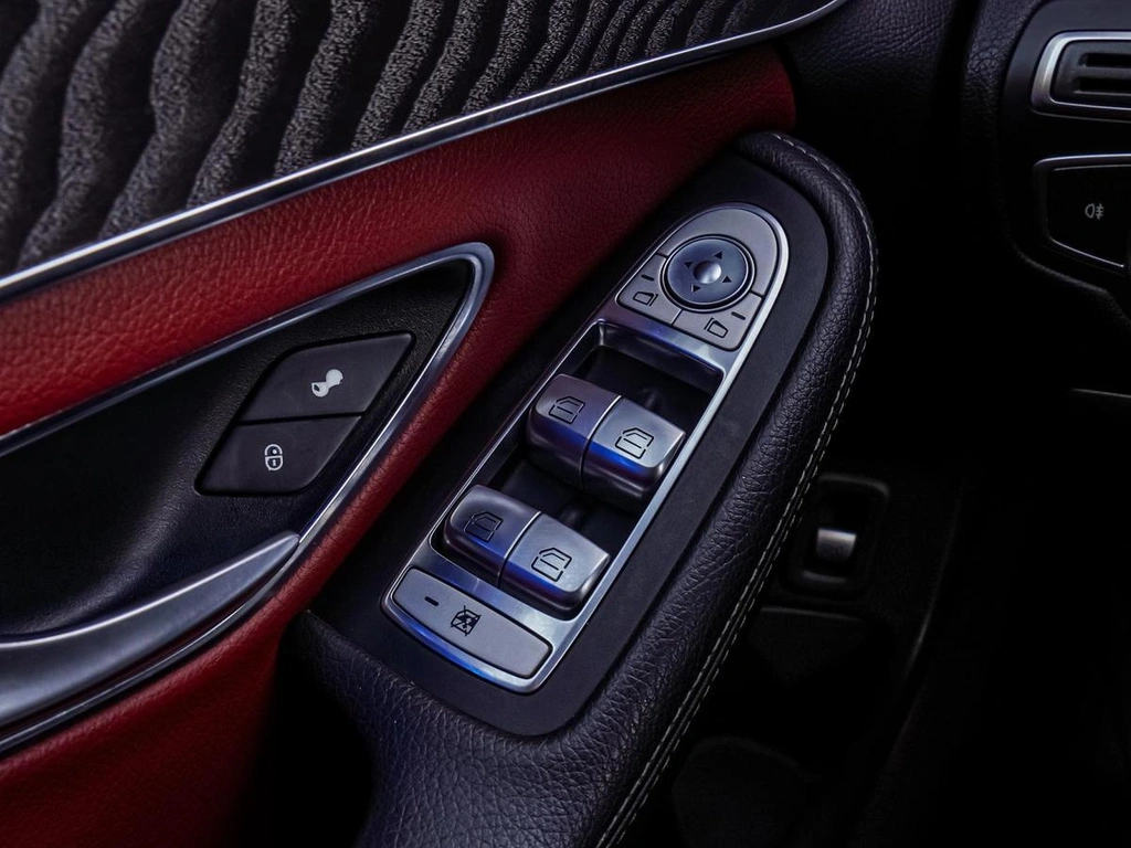 Седан Mercedes-benz C-класс 2015 года, 2270000 рублей, Краснодар