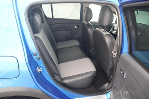Хэтчбек Renault Sandero 2016 года, 950000 рублей, Орёл
