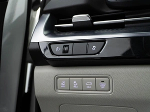 Минивэн Kia Carnival 2023 года, 4935046 рублей, Москва