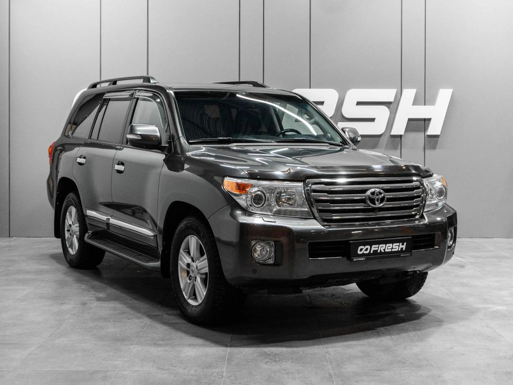 Внедорожник Toyota Land Cruiser 2014 года, 4700000 рублей, Тюмень