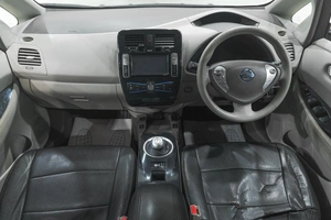 Хетчбэк Nissan Leaf 2012 года, 679000 рублей, Новокузнецк