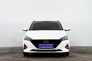 Седан Hyundai Solaris 2022 года, 1799000 рублей, Сургут