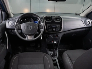 Хетчбэк Renault Sandero 2016 года, 1049000 рублей, Тюмень