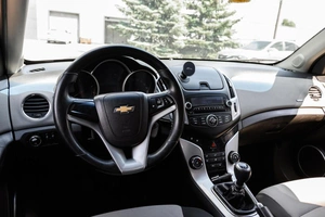 Хетчбэк Chevrolet Cruze 2013 года, 739000 рублей, Ульяновск