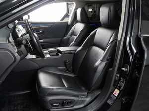 Седан Lexus ES 2018 года, 3454000 рублей, Тюмень