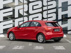 Хетчбэк Mercedes-benz A-класс 2015 года, 1640000 рублей, Краснодар