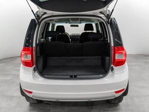 Внедорожник Skoda Yeti 2015 года, 1170000 рублей, Красноярск