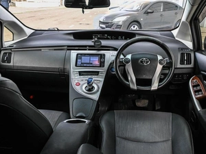 Лифтбек Toyota Prius 2014 года, 1199000 рублей, Кирилловка