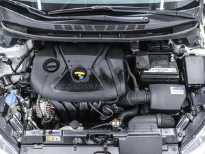 Седан Hyundai Elantra 2013 года, 1099000 рублей, Красноярск