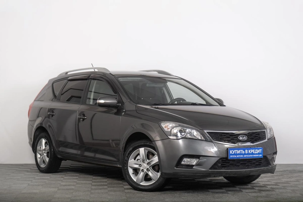 Универсал Kia Ceed 2011 года, 929000 рублей, Томск