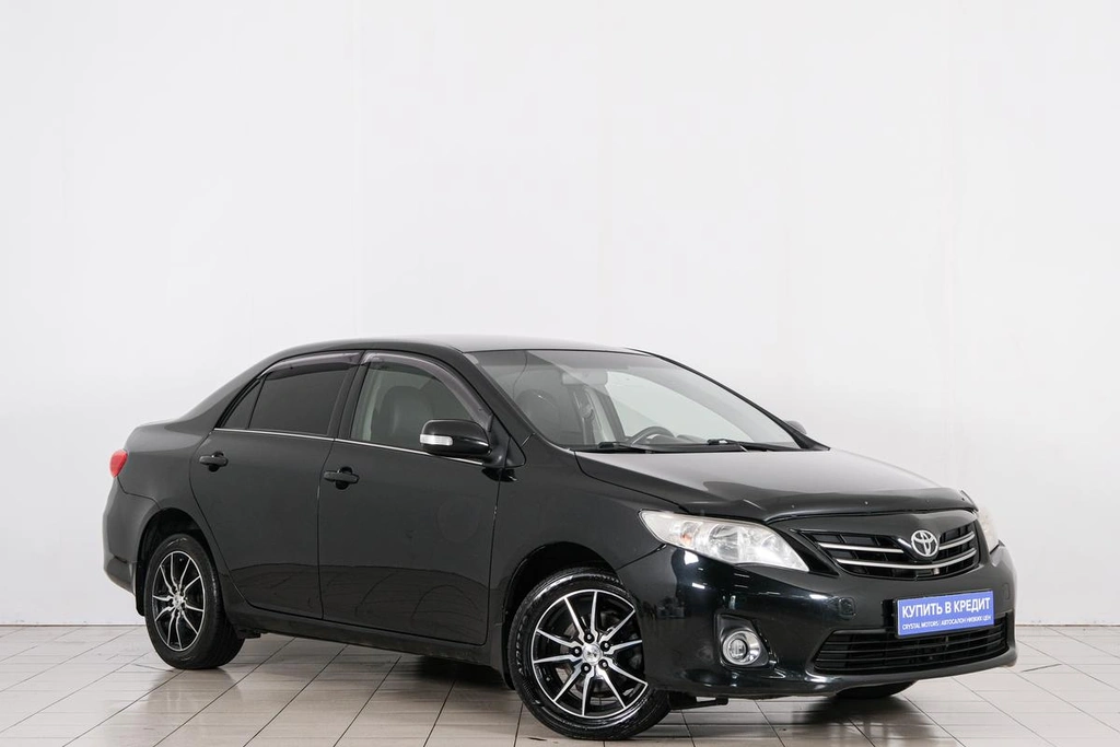 Седан Toyota Corolla 2013 года, 1089000 рублей, Красноярск