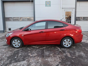 Седан Hyundai Solaris 2015 года, 1090000 рублей, Железногорск