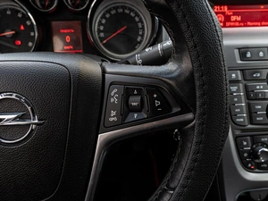 Седан Opel Astra 2014 года, 1120000 рублей, Краснодар