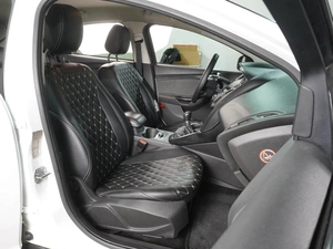 Хетчбэк Ford Focus 2013 года, 699000 рублей, Воронеж