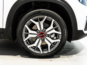 Внедорожник Kia Seltos 2022 года, 2549000 рублей, Красноярск